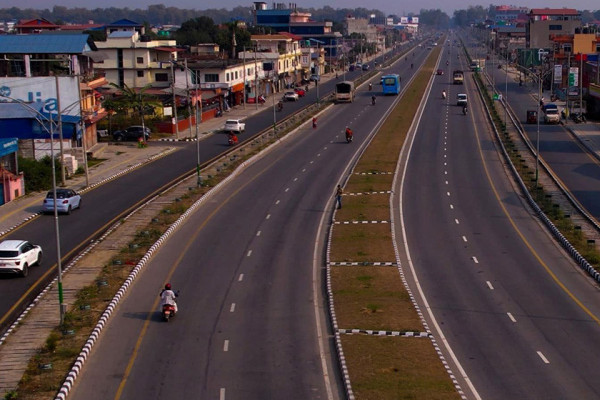 चितवनका स्थानीय तहमा सडक-यातायात पूर्वाधारको बाढी, उपयोगितामा प्रश्न